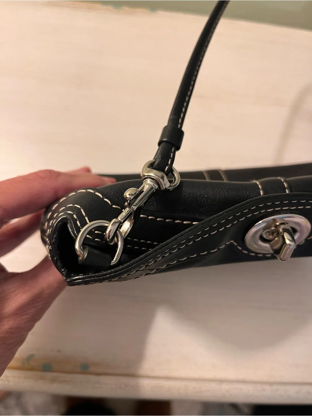 Coach Black Leather Turnlock Wristlet Y2K